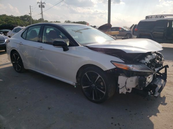 TOYOTA CAMRY XSE