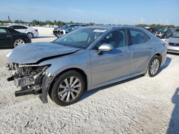 ⁦2018 TOYOTA CAMRY⁩ - الصورة ⁦2⁩